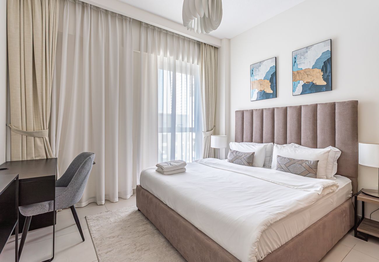Апартаменты на Dubai - Elegant 1BDR apartment in Creek with Pool View