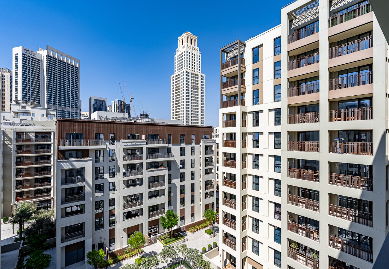Апартаменты на Dubai - Elegant 1BDR apartment in Creek with Pool View