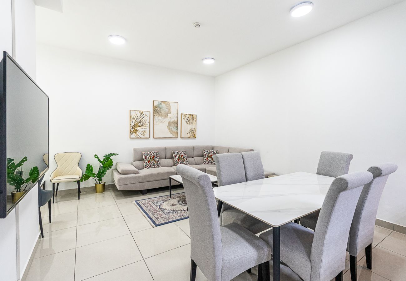 Апартаменты на Dubai - Central Location I 3BDR I Dubai Marina I Close To Metro 