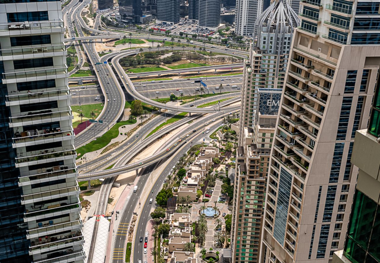 Апартаменты на Dubai - Central Location I 3BDR I Dubai Marina I Close To Metro 