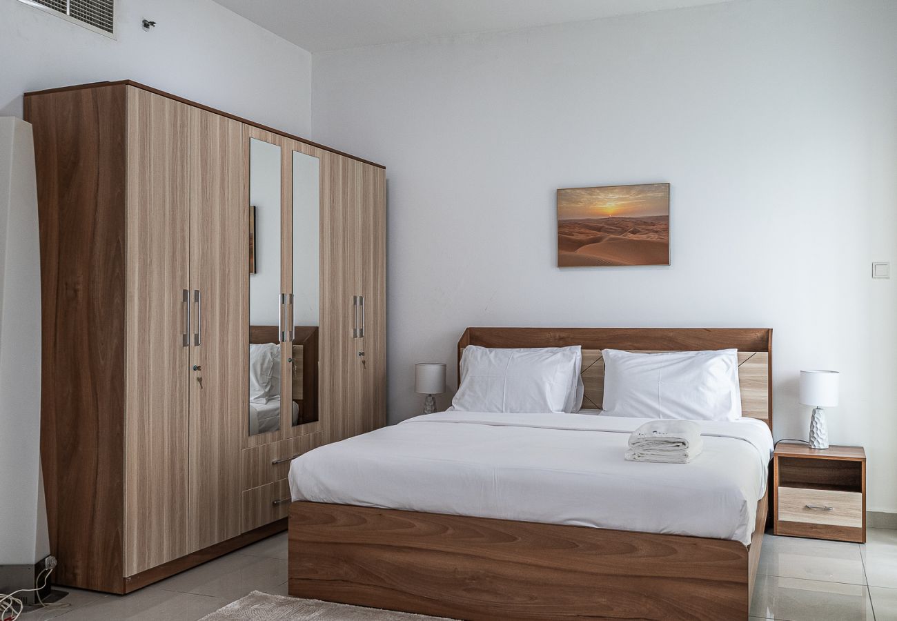 Апартаменты на Dubai - Central Location I 3BDR I Dubai Marina I Close To Metro 