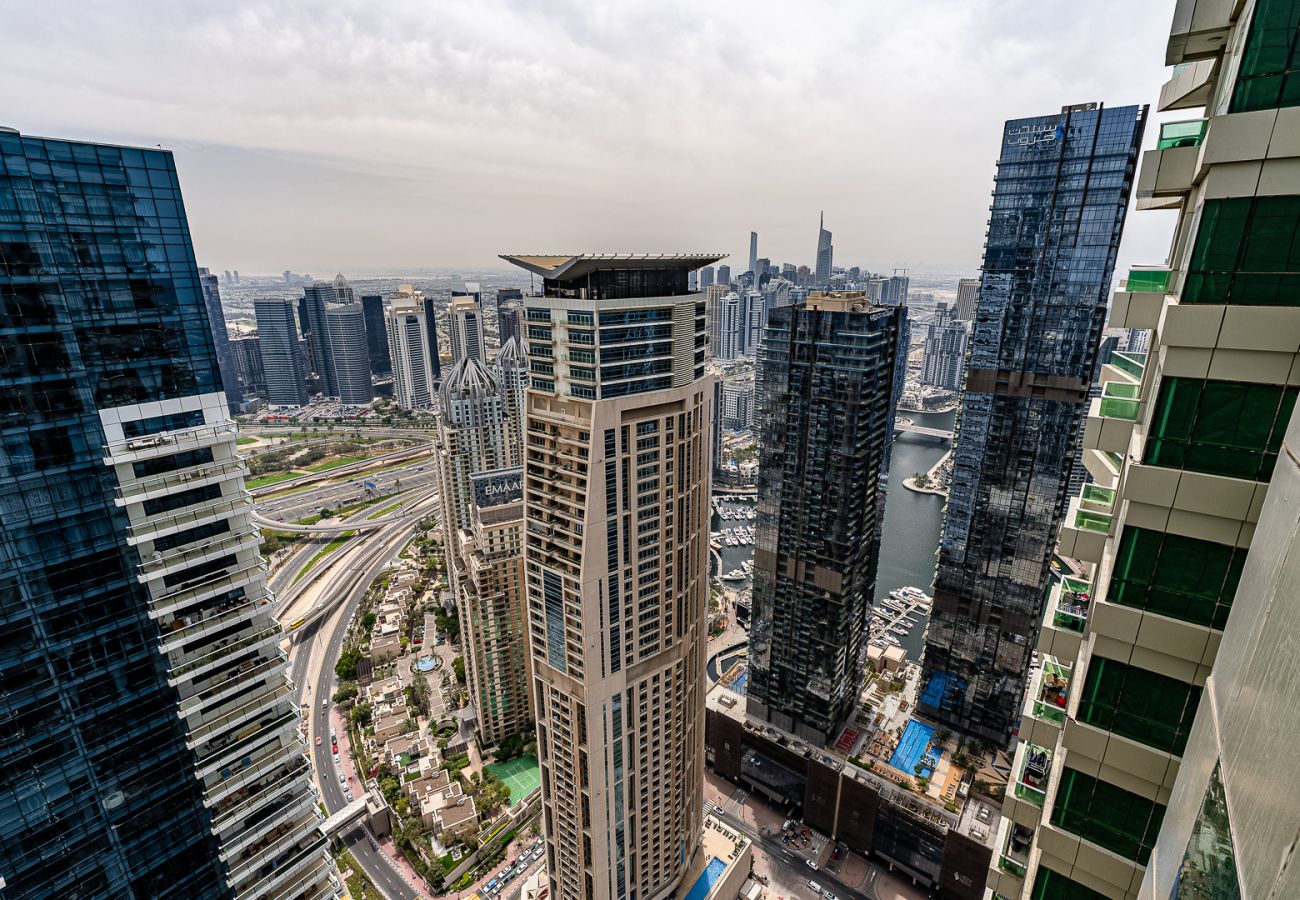 Апартаменты на Dubai - Central Location I 3BDR I Dubai Marina I Close To Metro 