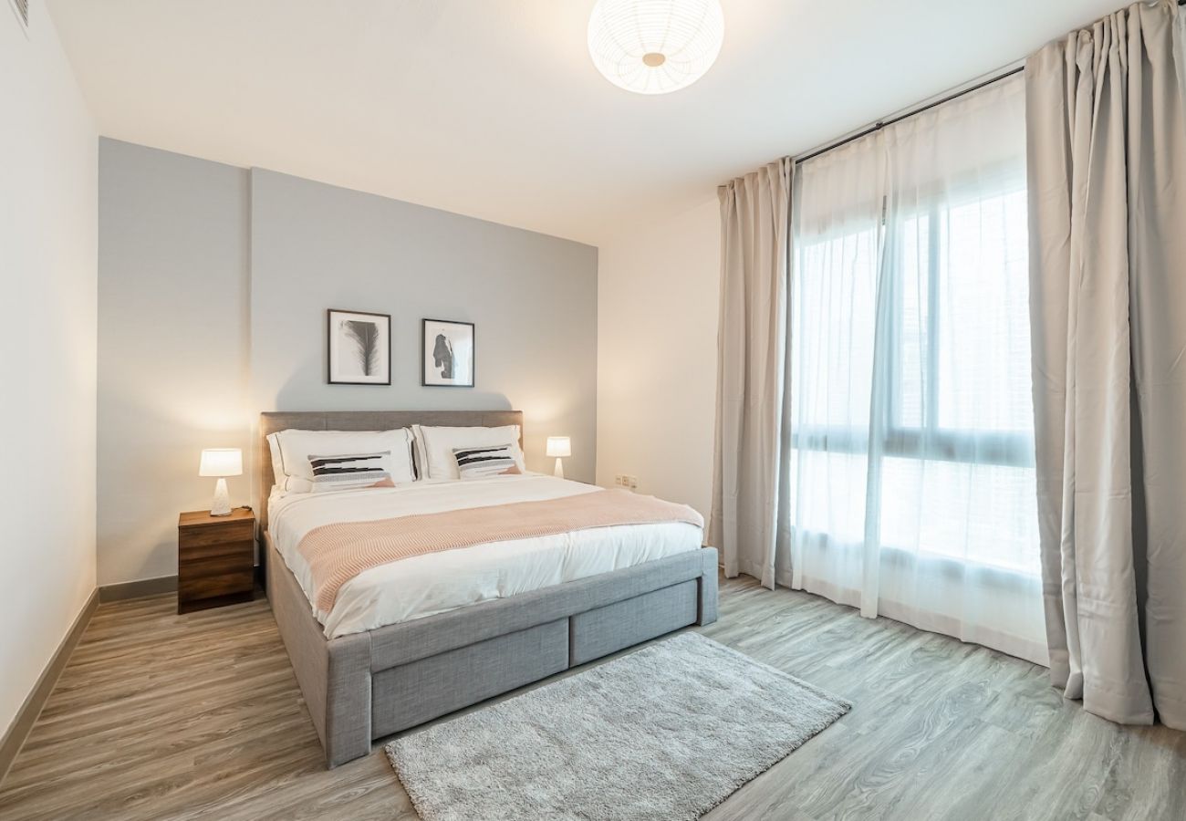 Apartment in Dubai - 1BDR apartment with Dubai Marina view/close to JBR 