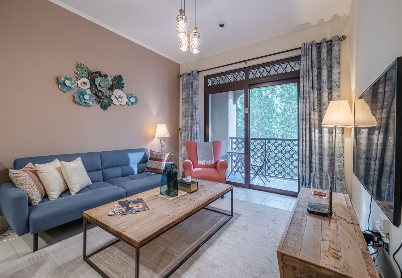Apartment in Dubai - Beautiful 1 Bedroom Apartment/Close to Dubai Mall