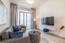 Apartment in Dubai - Newly Furnished 1BDR in JVC