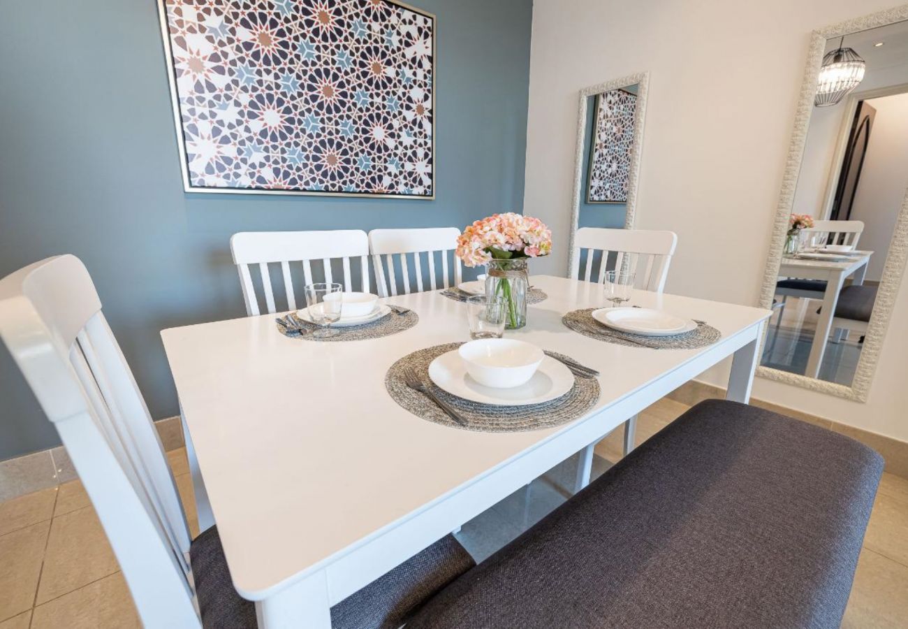 Apartment in Dubai - Modern 1-Bedroom Apartment in Old Town Island, Downtown Dubai