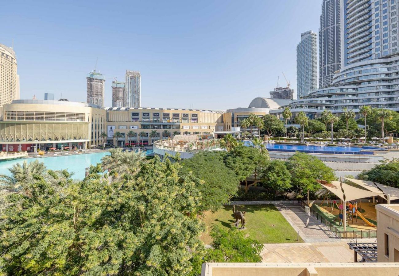 Apartment in Dubai - Modern 1-Bedroom Apartment in Old Town Island, Downtown Dubai