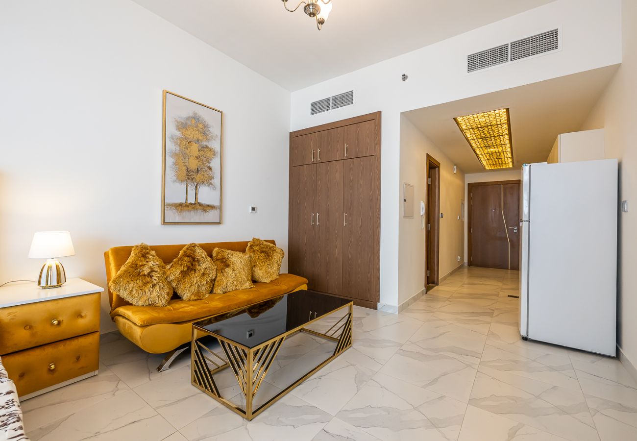 Apartment in Dubai - It’s great view at night from your balcony and even bed