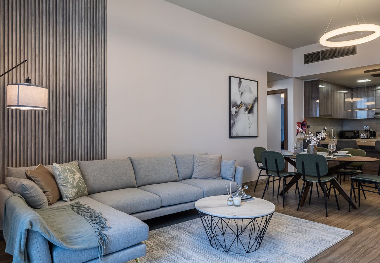 Apartment in Dubai - Comfortable Living I 2-Bedroom Apartment at MBL Residences, JLT