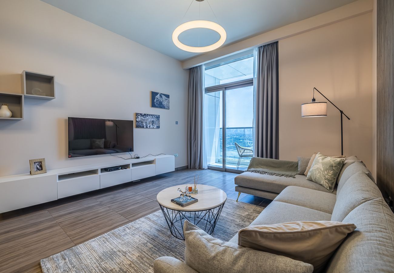 Apartment in Dubai - Comfortable Living I 2-Bedroom Apartment at MBL Residences, JLT