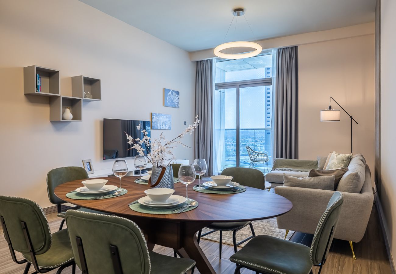 Apartment in Dubai - Comfortable Living I 2-Bedroom Apartment at MBL Residences, JLT