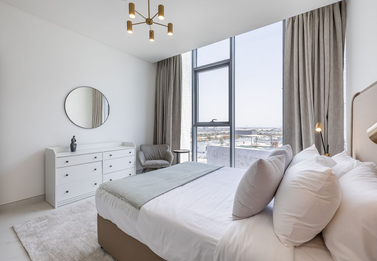 Apartment in Dubai - Modern 1-Bedroom Apartment with Lagoon Views | Residences 15 – District One