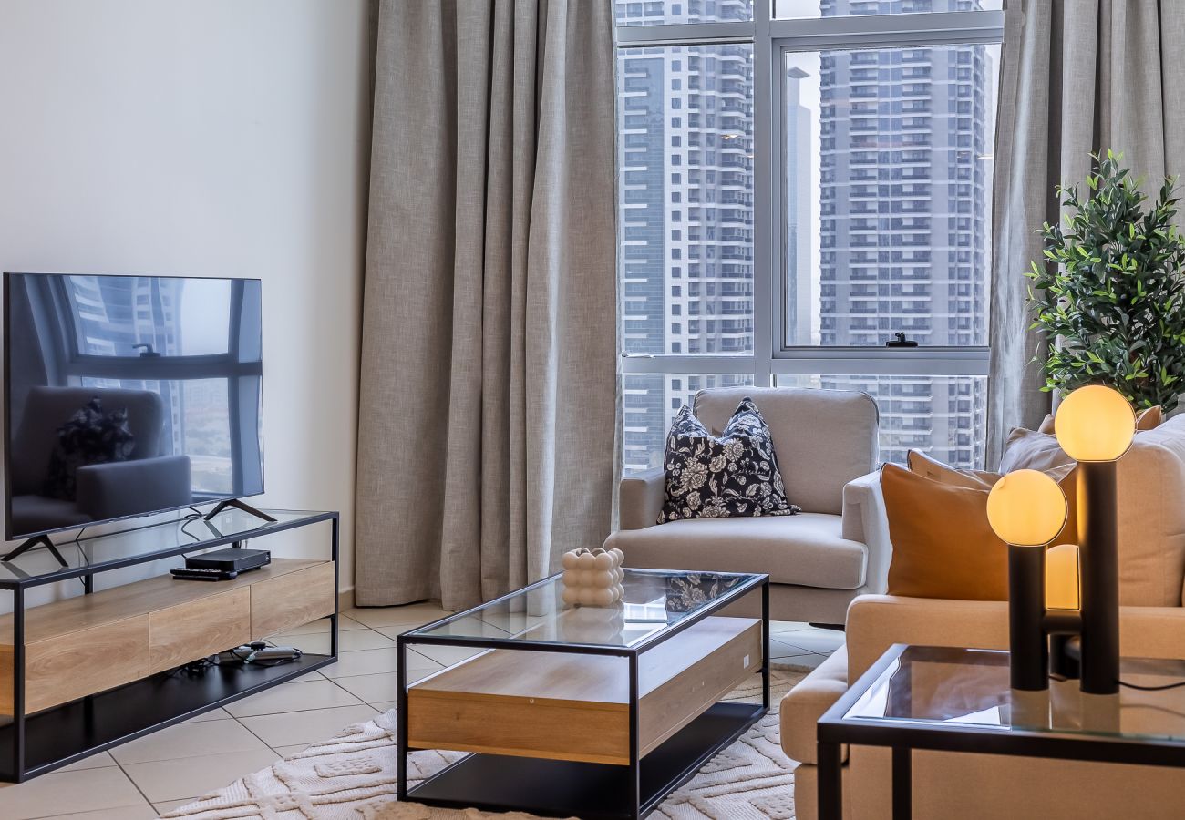 Apartment in Dubai -  Modern 1-Bedroom Apartment in Dubai Marina – Steps from the Metro & JBR Beach