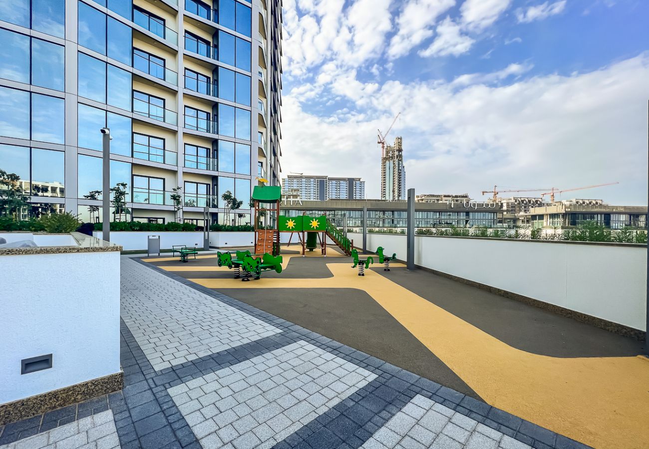 Apartment in Dubai -  Modern 1-Bedroom Apartment with Burj Khalifa Views | Sobha Waves I 3515