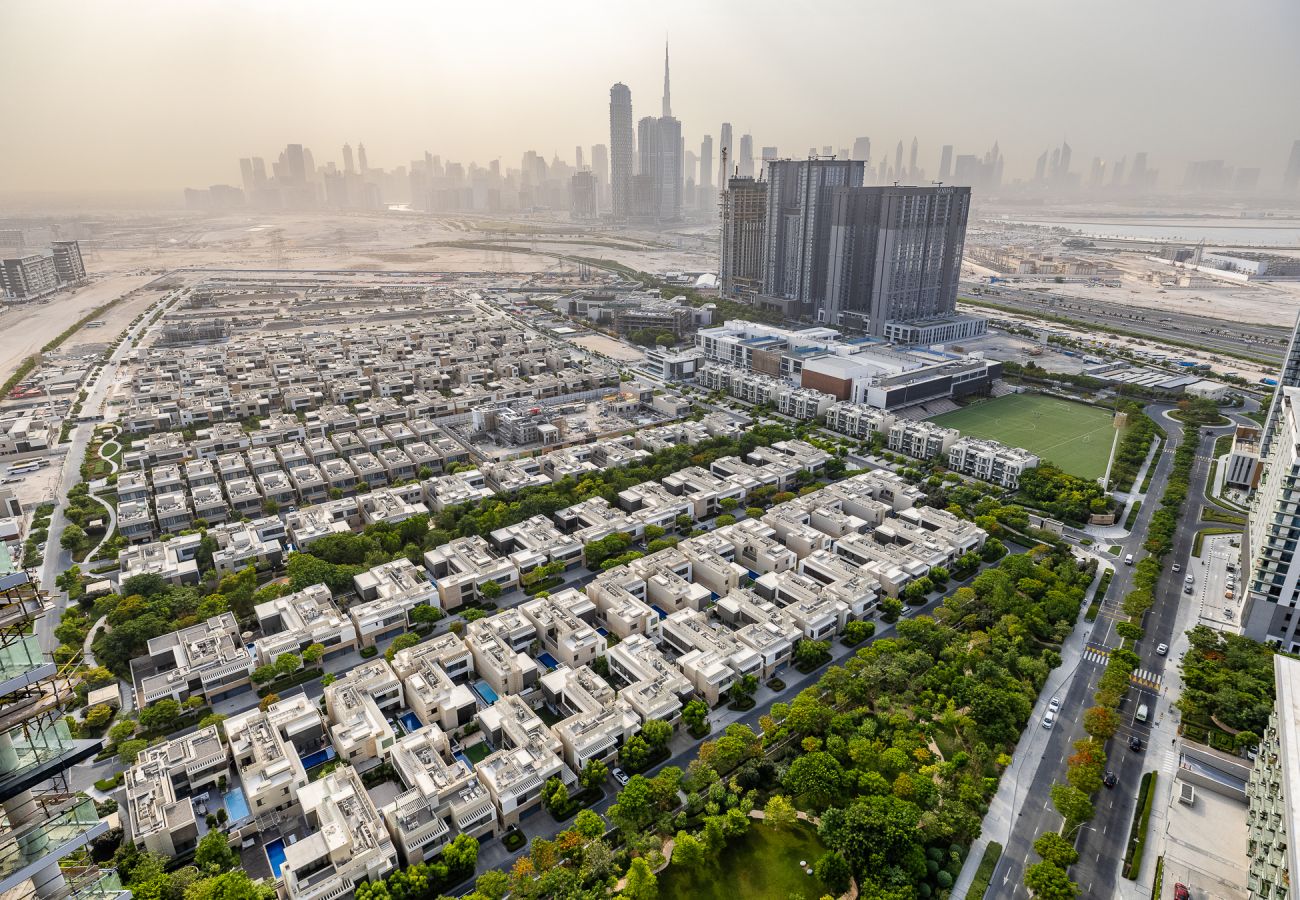 Apartment in Dubai -  Modern 1-Bedroom Apartment with Burj Khalifa Views | Sobha Waves I 3515