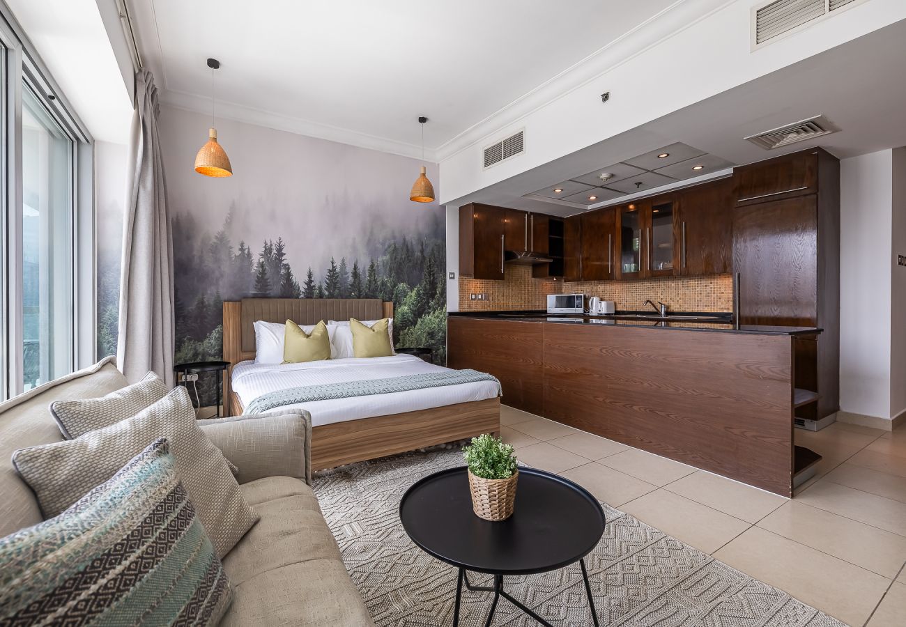 Apartment in Dubai - Studio Next to Burj Khalifa / Large Balcony With City View