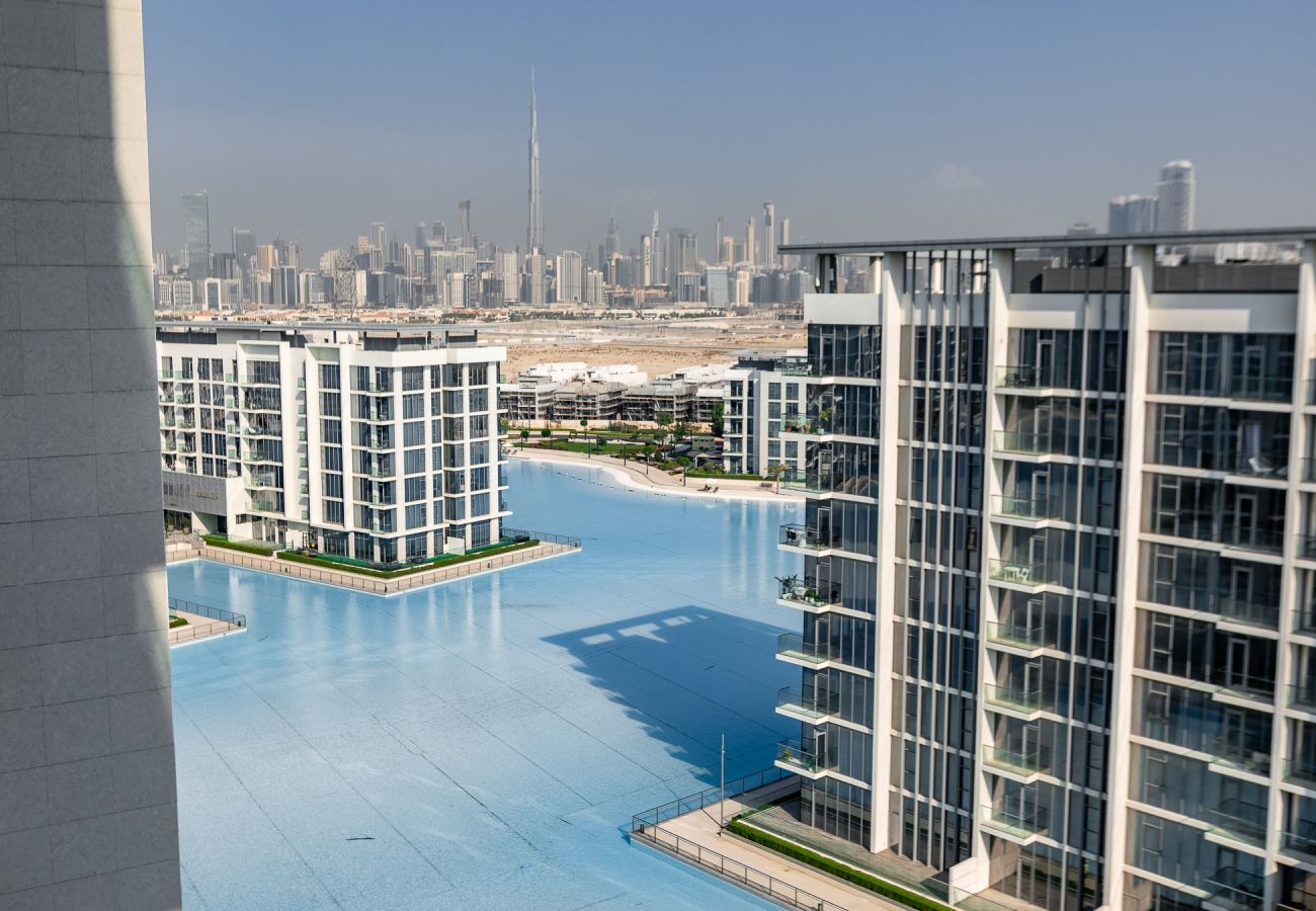 Apartment in Dubai - Lagoon-Facing 1BR Apartment | Residences 14, District One