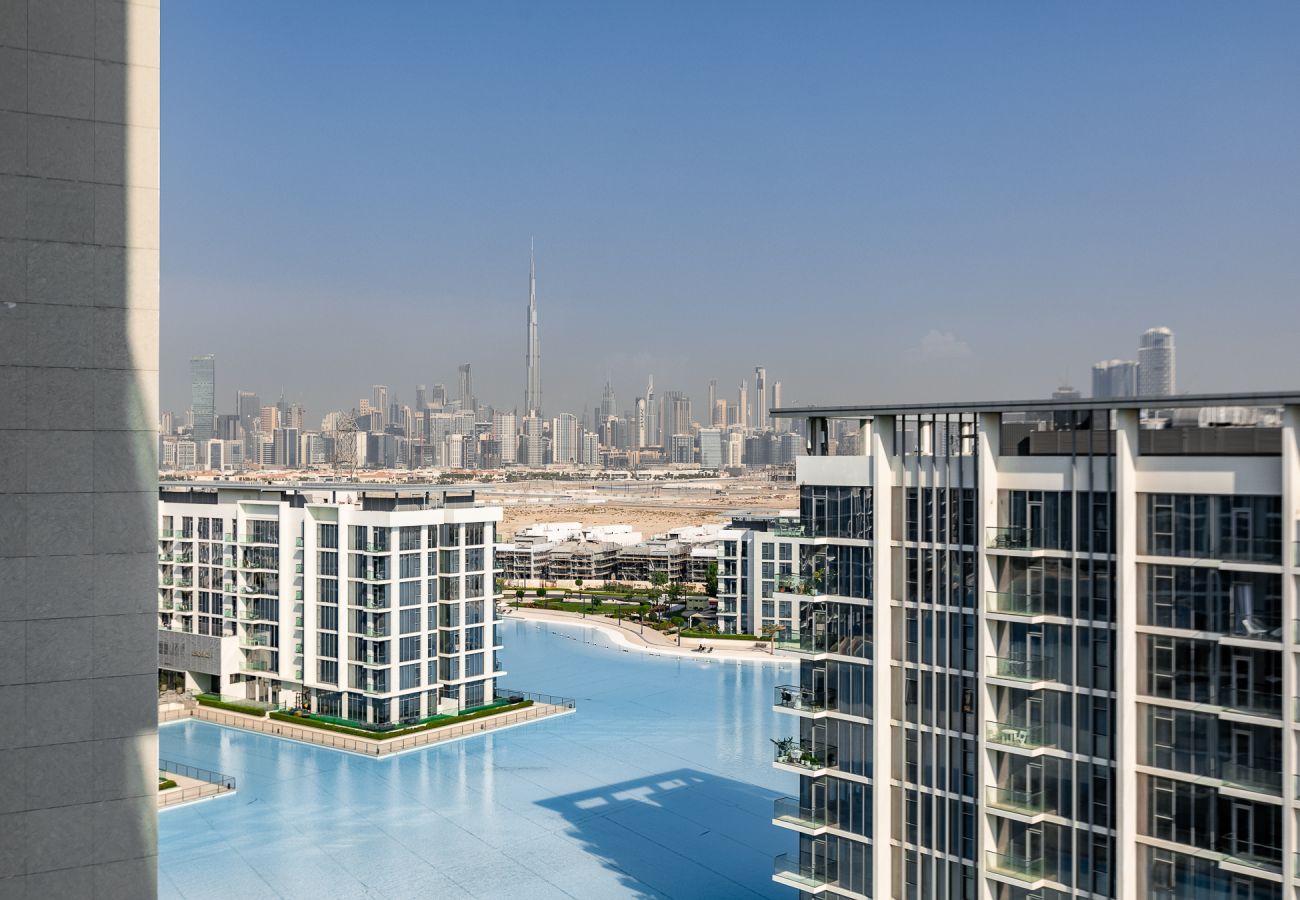 Apartment in Dubai - Lagoon-Facing 1BR Apartment | Residences 14, District One