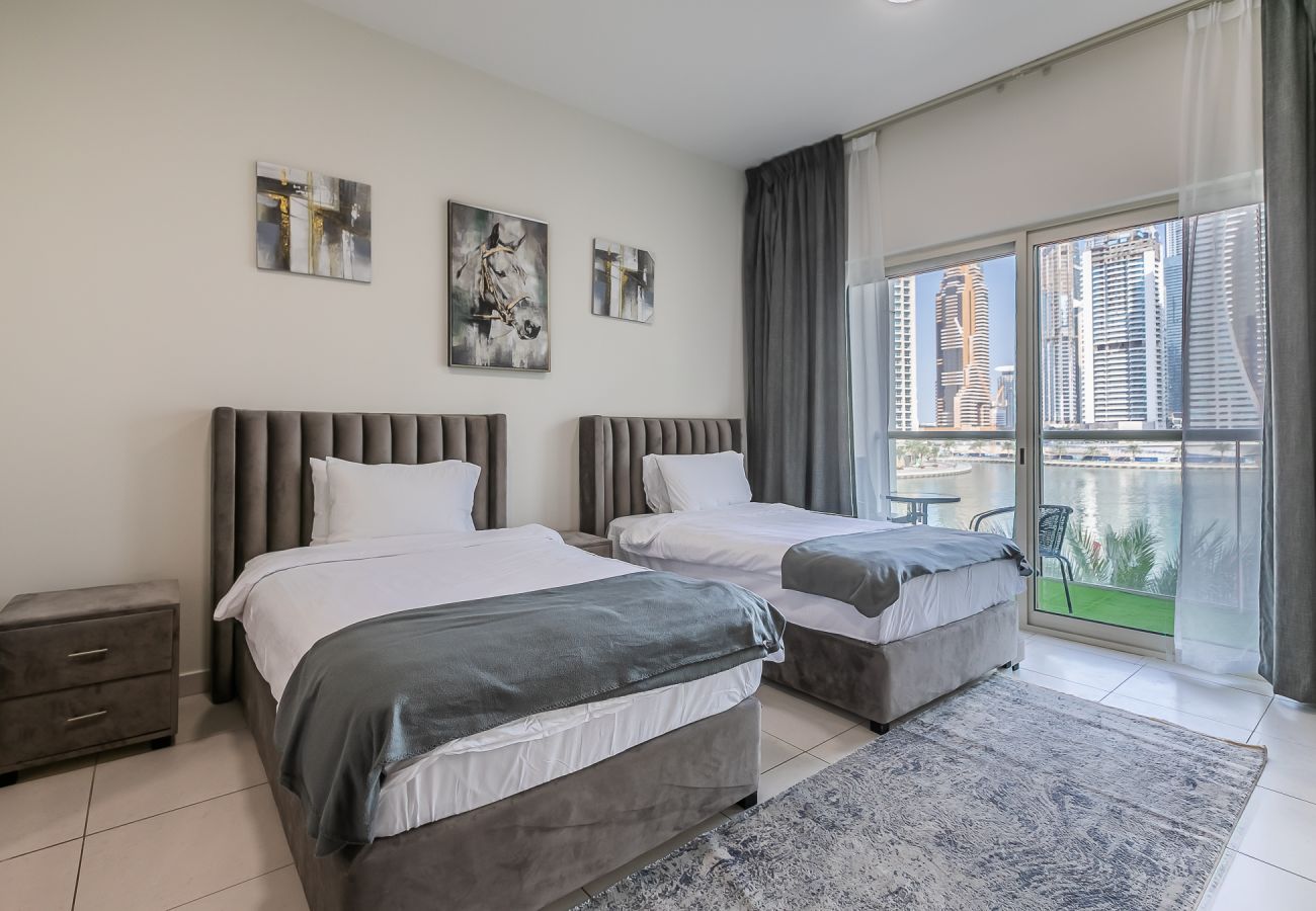 Apartment in Dubai - Renovated 2 BDR apartment I Dubai Marina I Near Metro