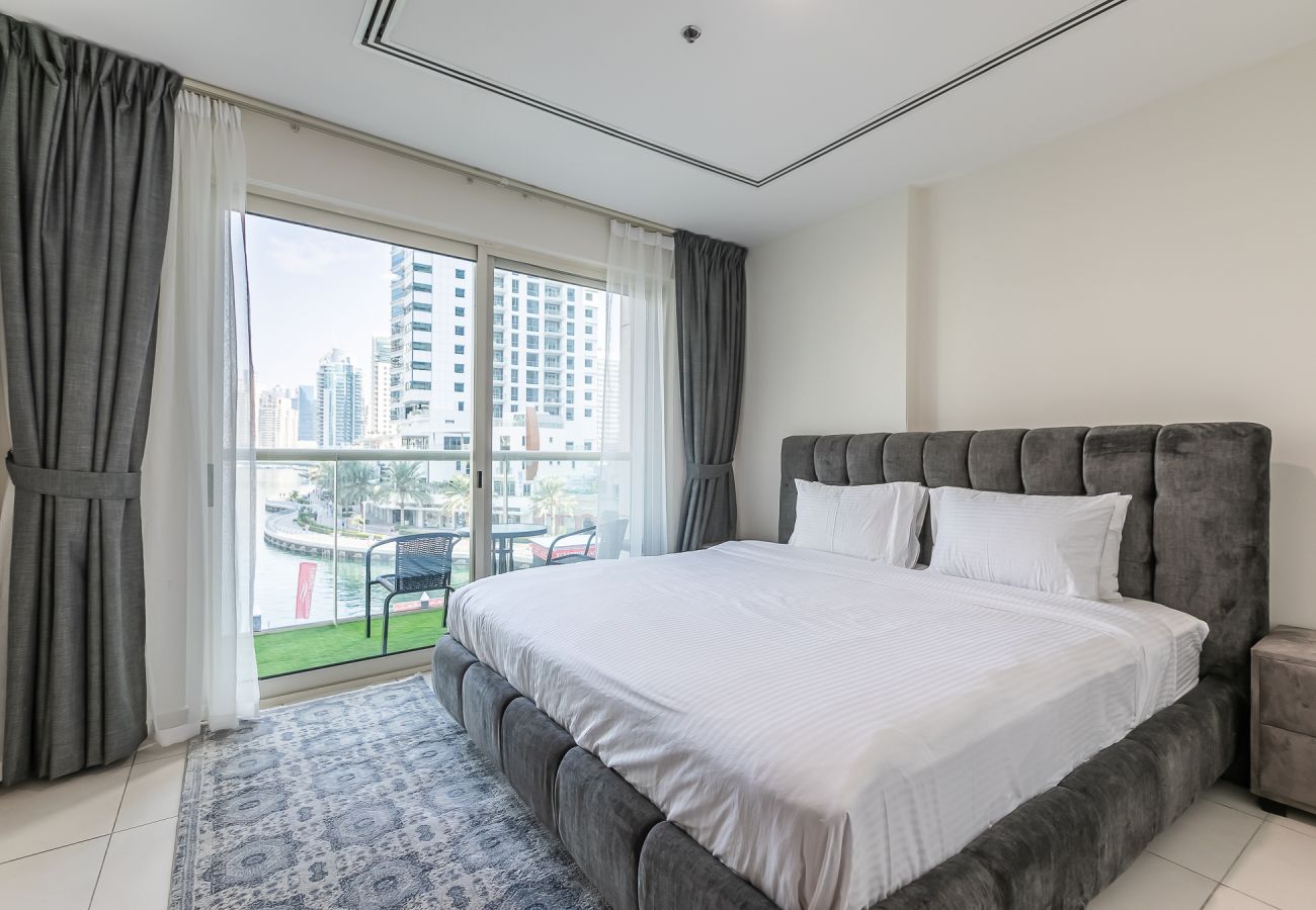 Apartment in Dubai - Renovated 2 BDR apartment I Dubai Marina I Near Metro