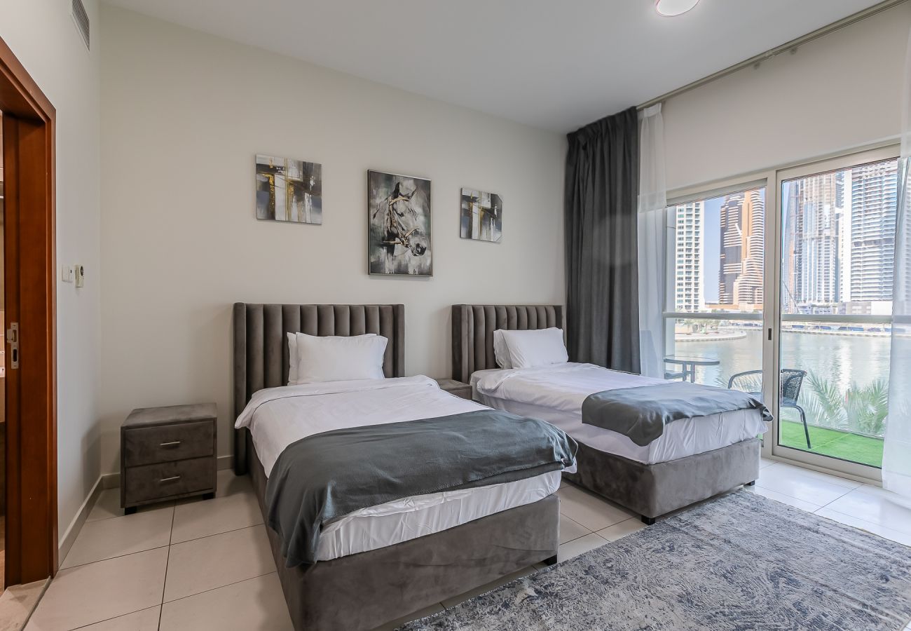 Apartment in Dubai - Renovated 2 BDR apartment I Dubai Marina I Near Metro