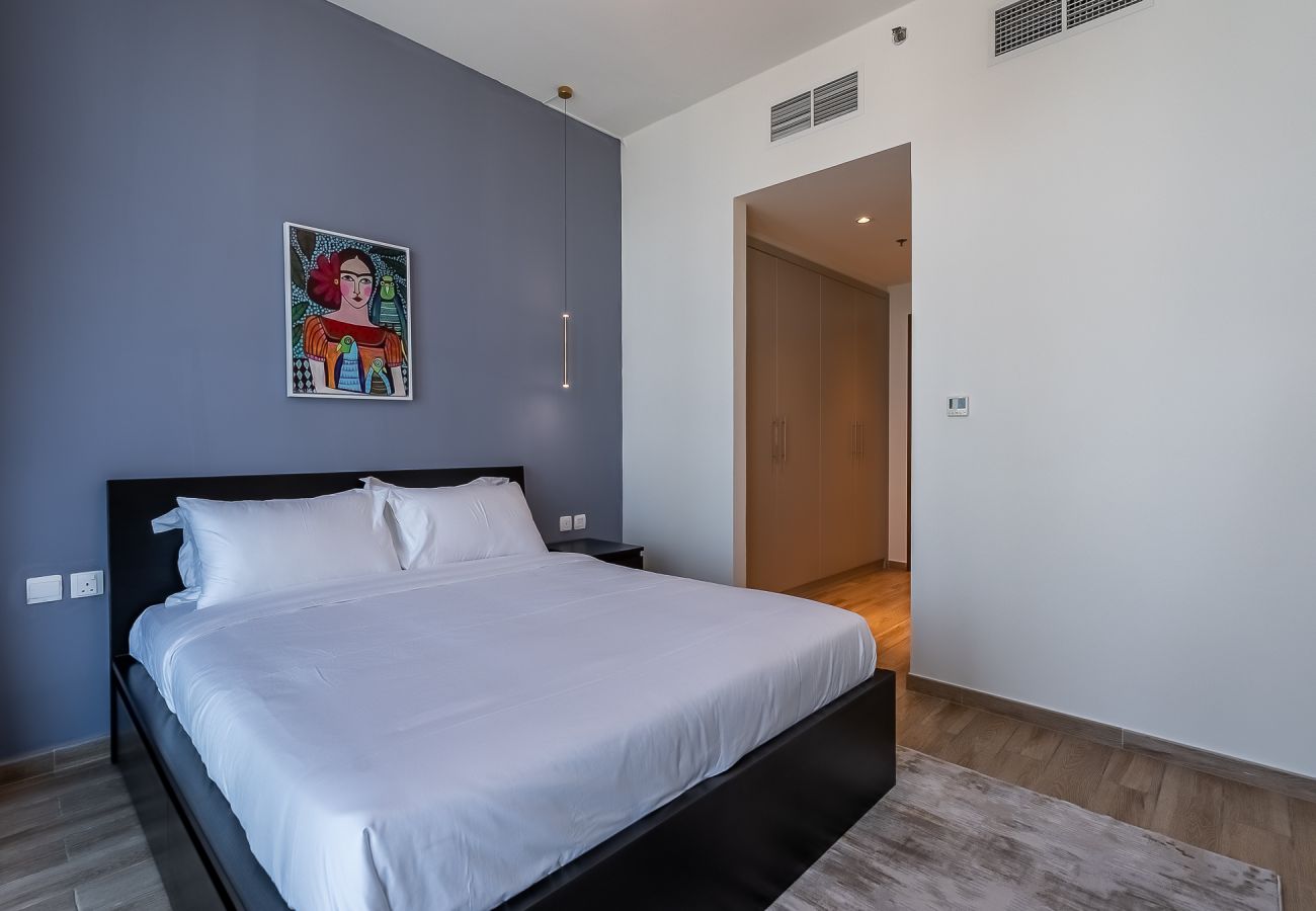 Apartment in Dubai - Elegant 3-Bedroom Apartment with Maid’s Room in Noora Tower – Al Habtoor City