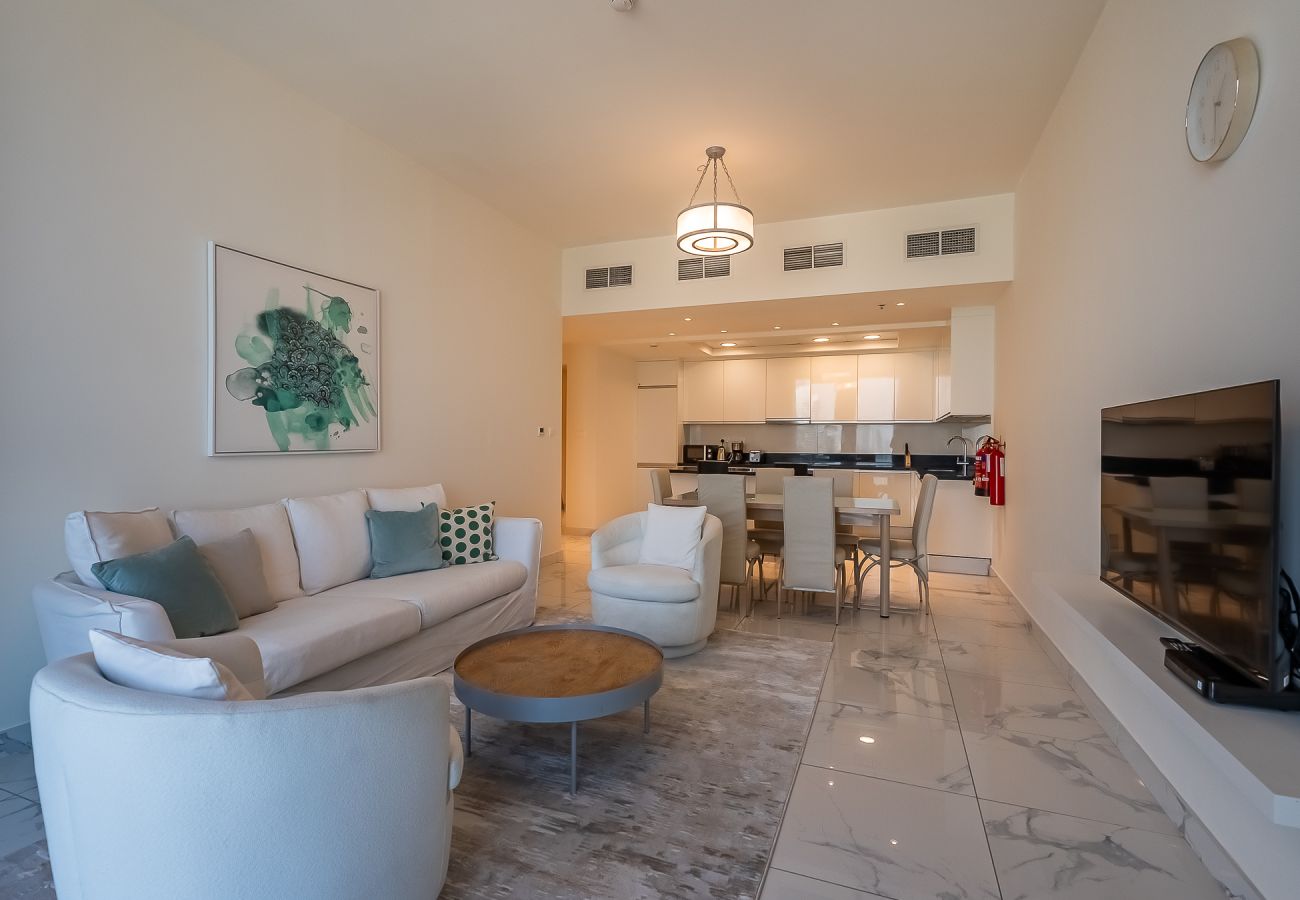 Apartment in Dubai - Elegant 3-Bedroom Apartment with Maid’s Room in Noora Tower – Al Habtoor City