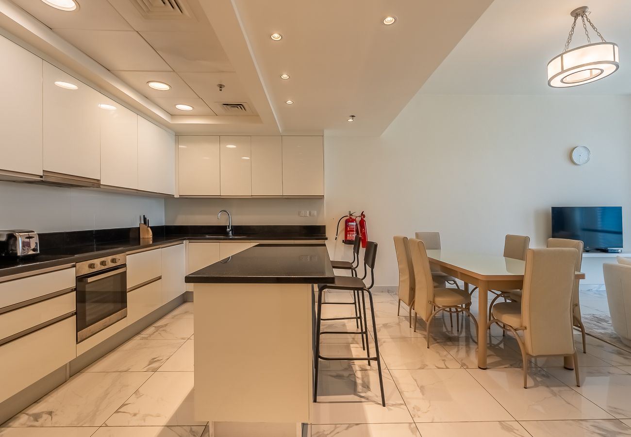 Apartment in Dubai - Elegant 3-Bedroom Apartment with Maid’s Room in Noora Tower – Al Habtoor City