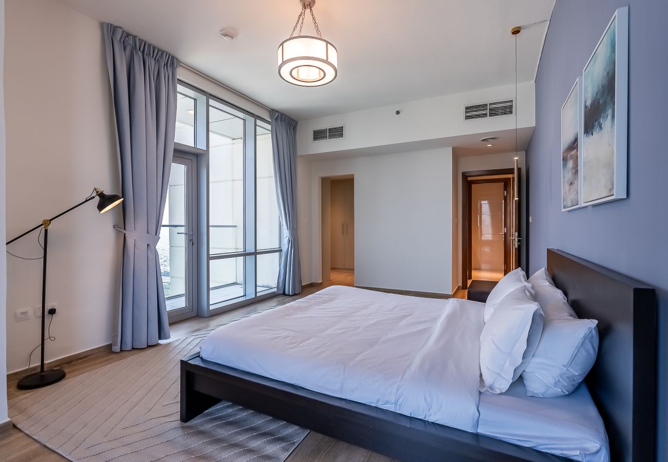 Apartment in Dubai - Elegant 3-Bedroom Apartment with Maid’s Room in Noora Tower – Al Habtoor City