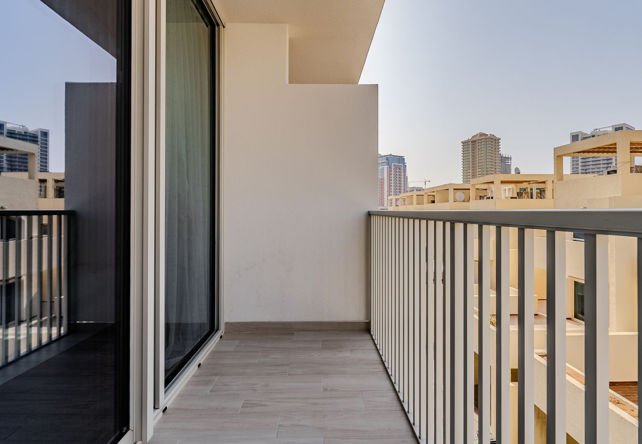 Apartment in Dubai - Stunning studio Apartment in JVC I Luma 