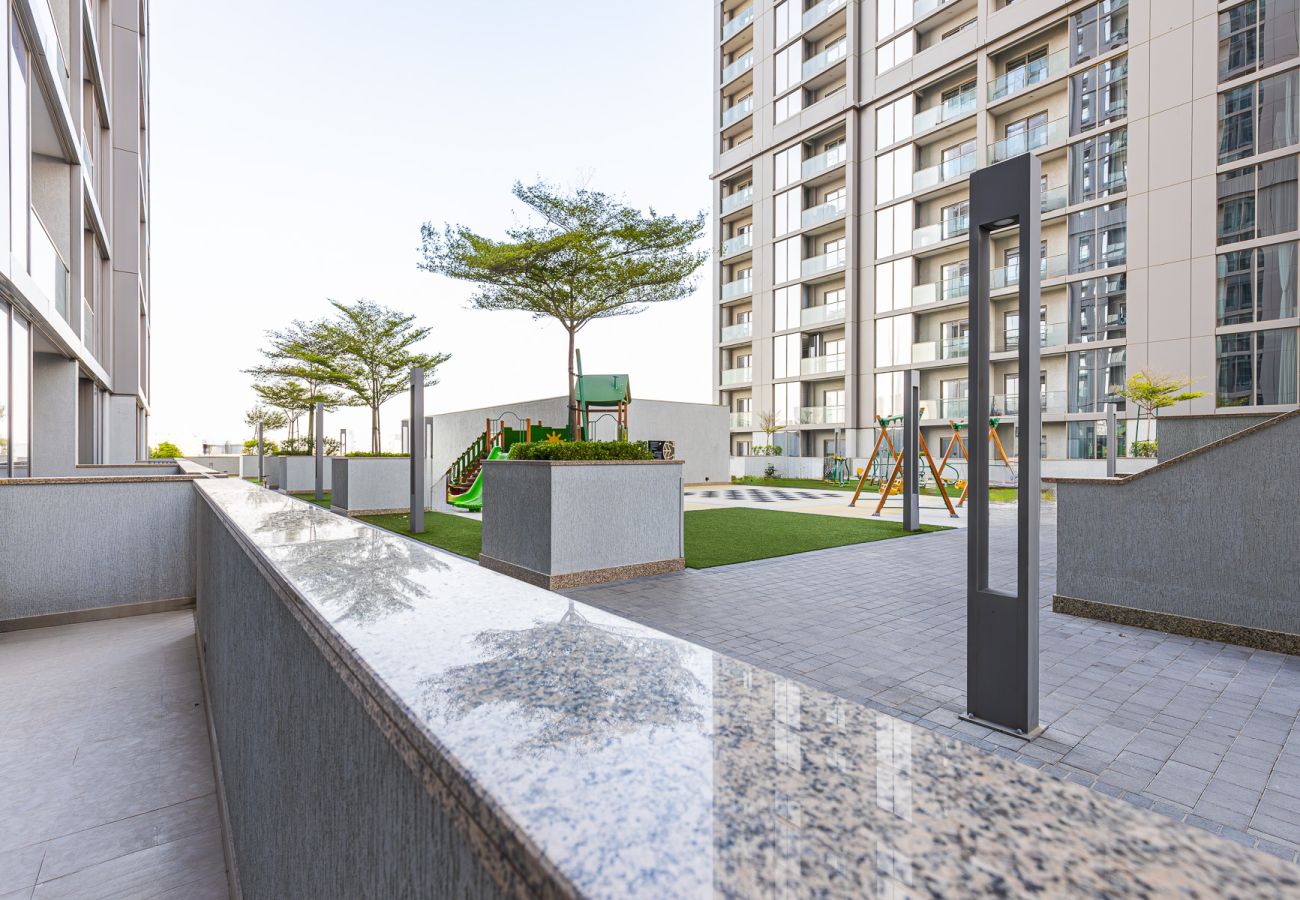Apartment in Dubai - Modern 1BDR Apartment in Creek Vistas / Close to Downtown 