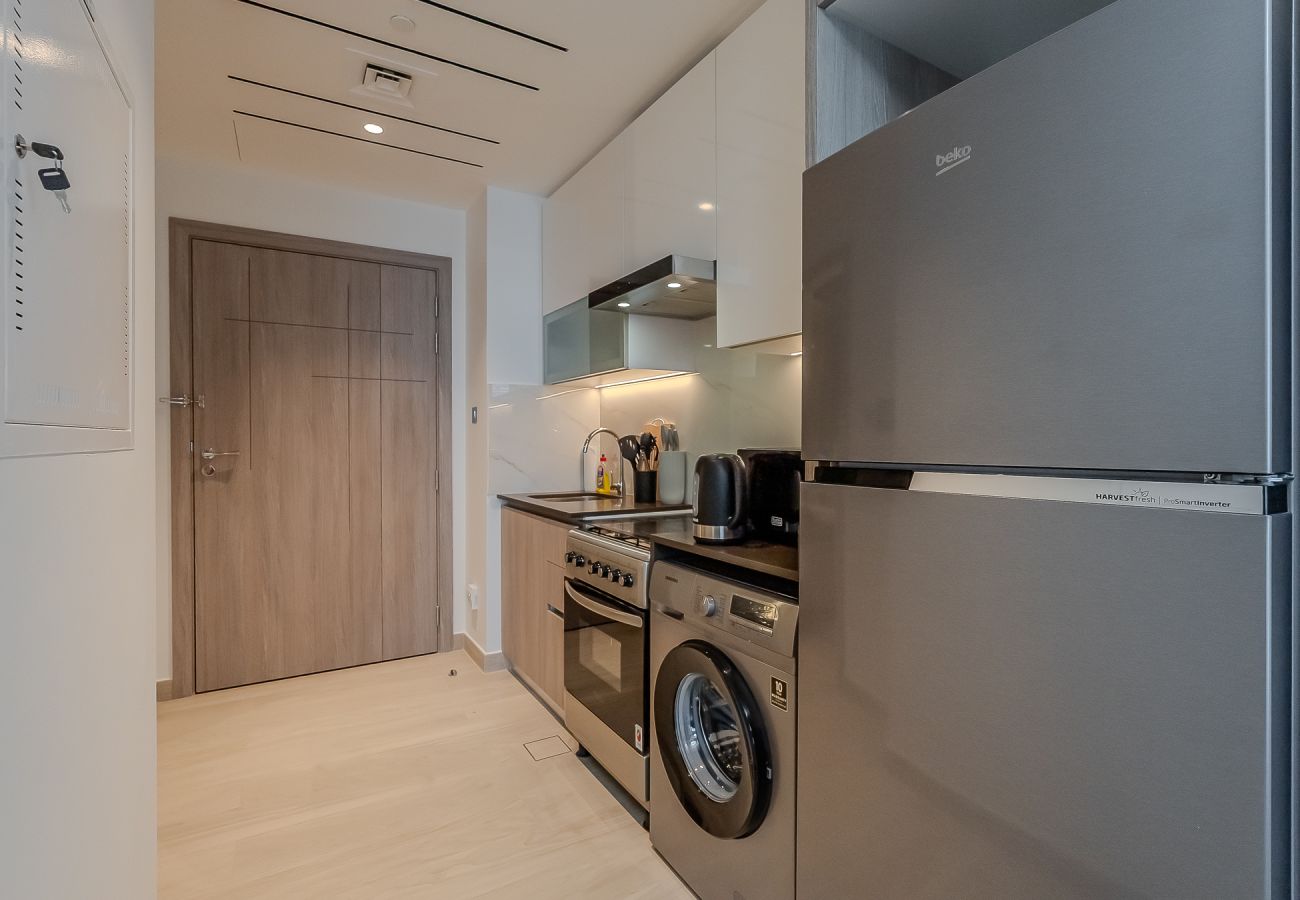 Apartment in Dubai - Bright & Stylish Studio in JLT – Medore Tower