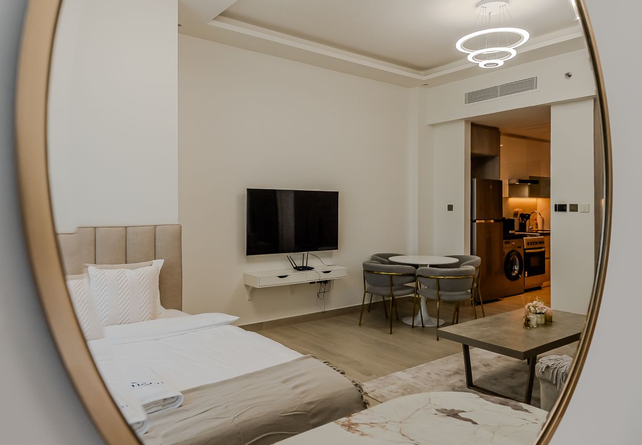 Apartment in Dubai - Bright & Stylish Studio in JLT – Medore Tower
