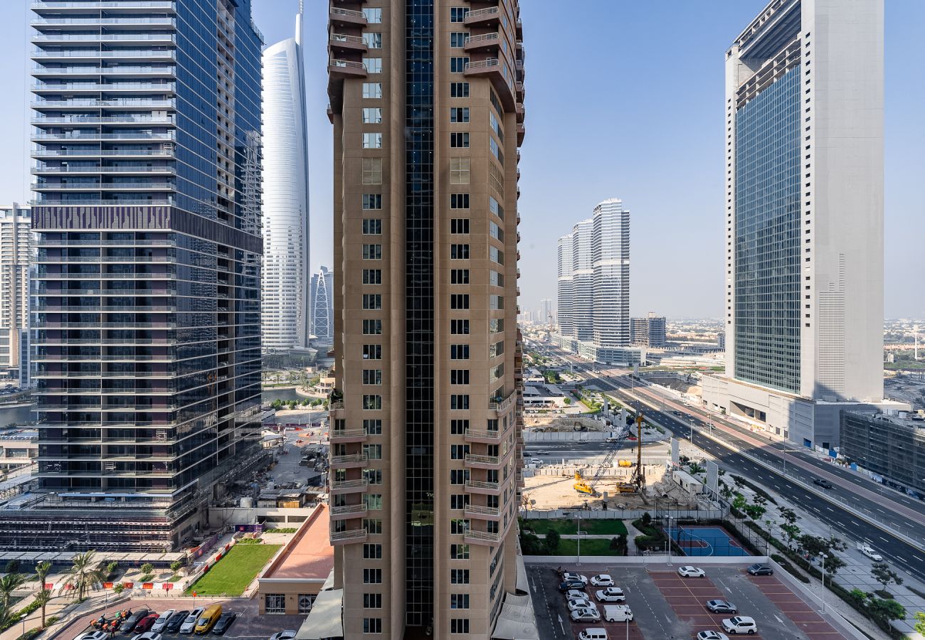 Apartment in Dubai - Bright & Stylish Studio in JLT – Medore Tower