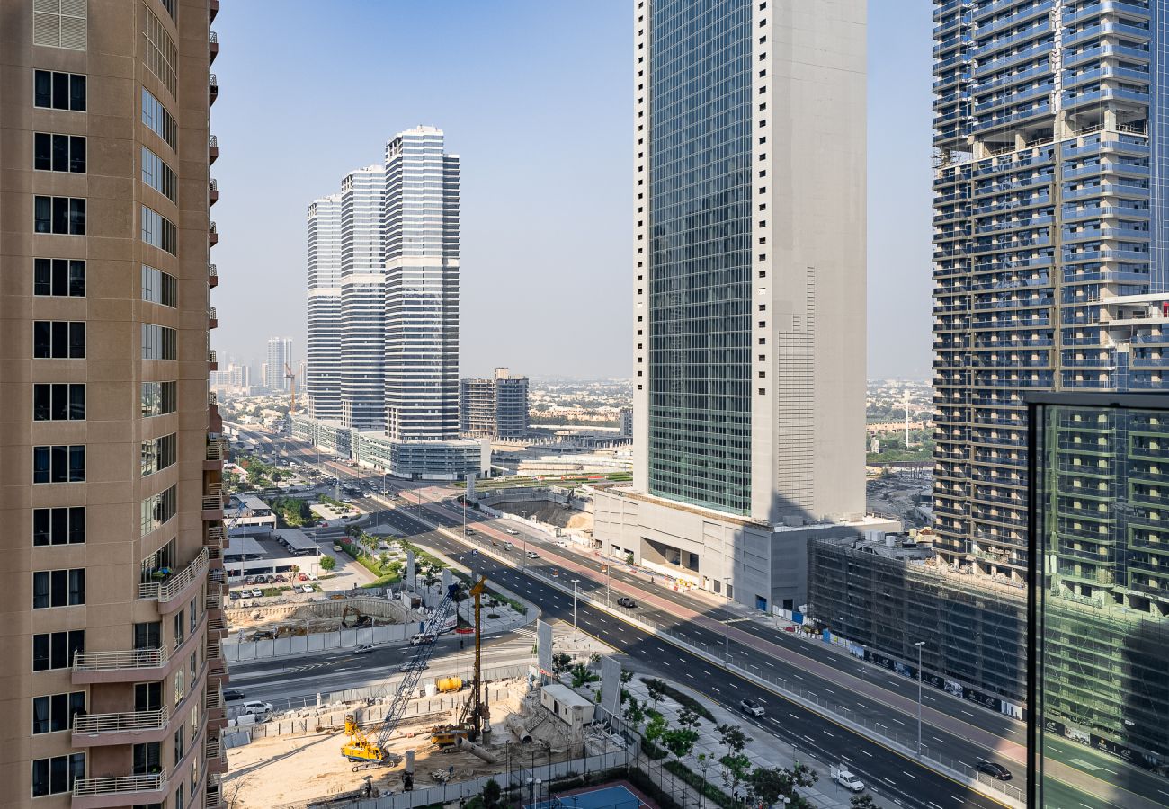 Apartment in Dubai - Bright & Stylish Studio in JLT – Medore Tower
