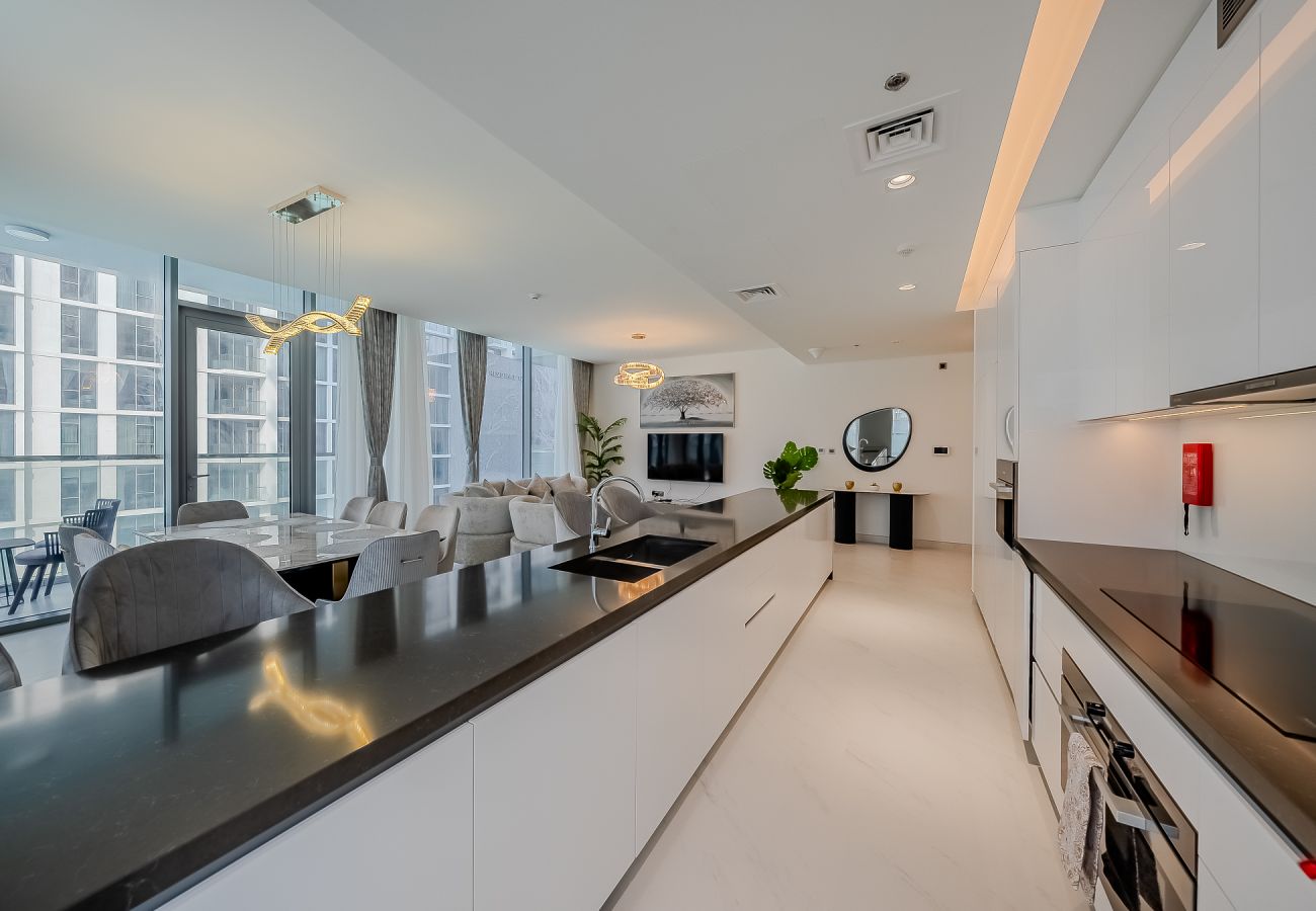 Apartment in Dubai - Spacious Crystal Lagoons View I MBR I 3BDR + Maid Room 