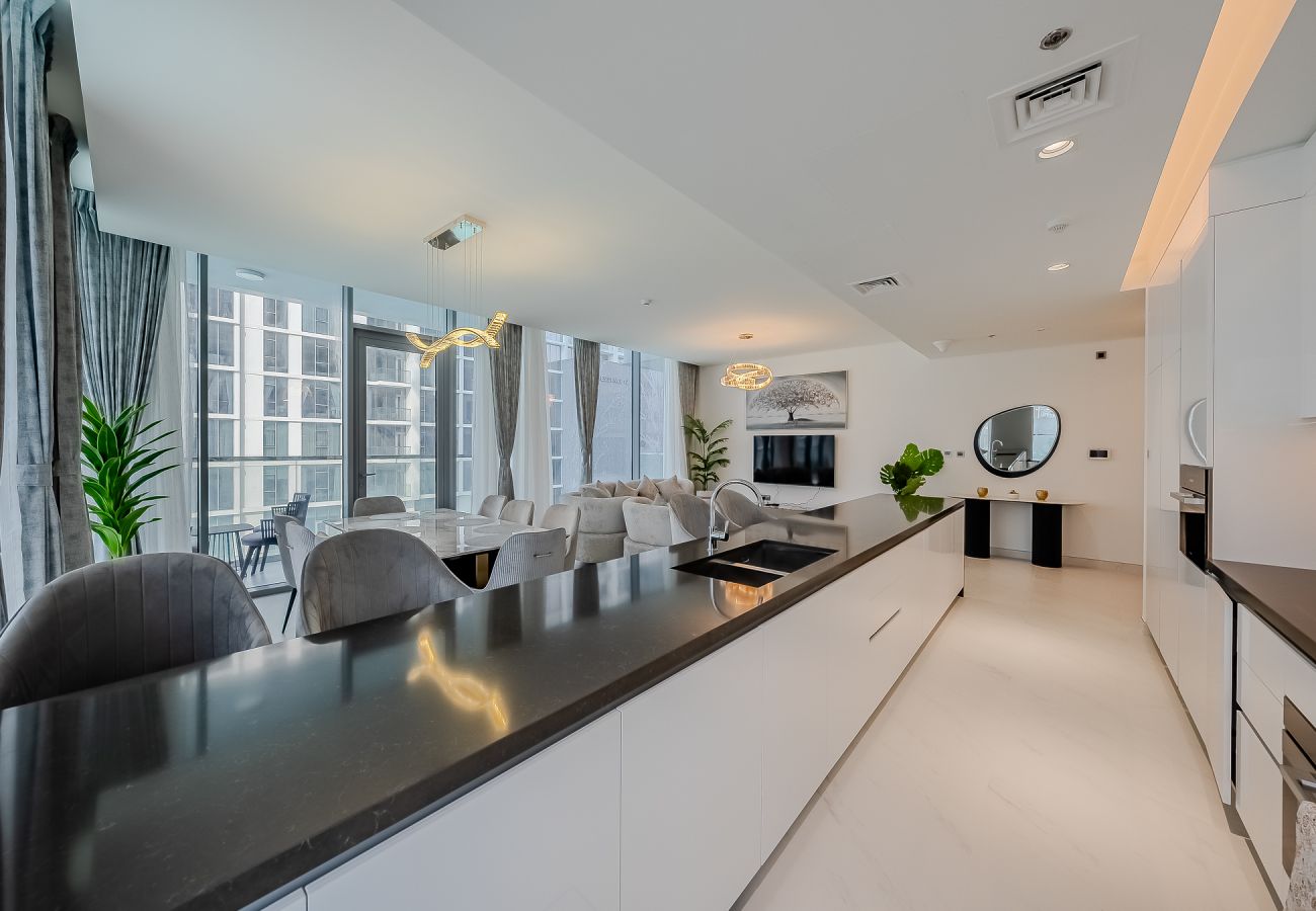 Apartment in Dubai - Spacious Crystal Lagoons View I MBR I 3BDR + Maid Room 