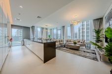 Apartment in Dubai - Spacious Crystal Lagoons View I MBR I 3BDR + Maid Room 