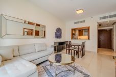 Apartment in Dubai - Modern 1BDR close to Burj Khalifa 