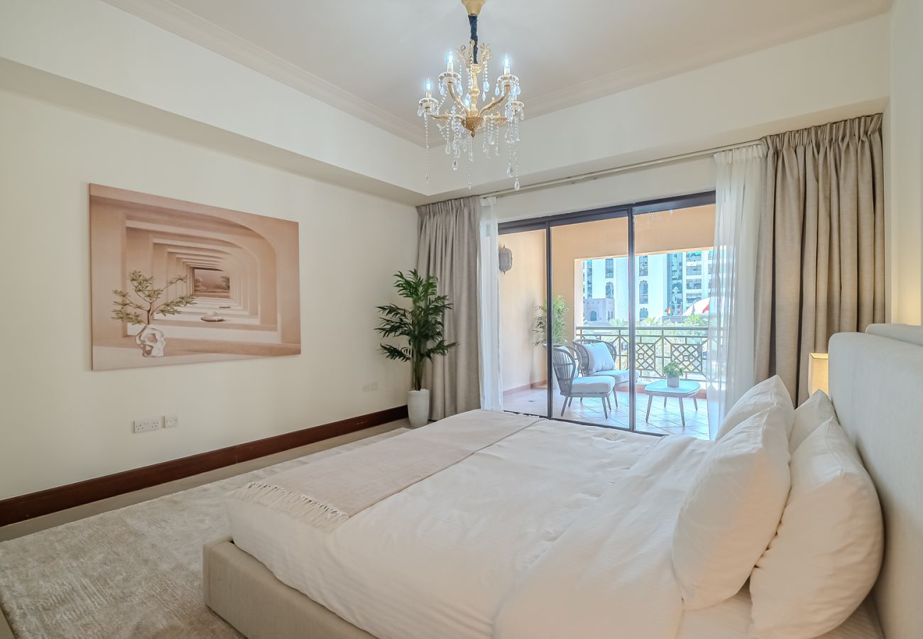 Apartment in Dubai - Apartment with Palm Jumeirah view I Golden Mile 