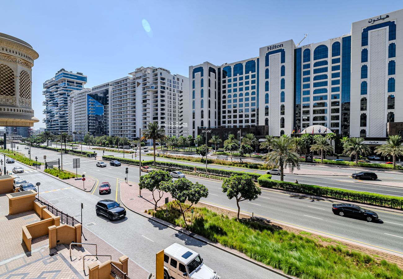Apartment in Dubai - Apartment with Palm Jumeirah view I Golden Mile 