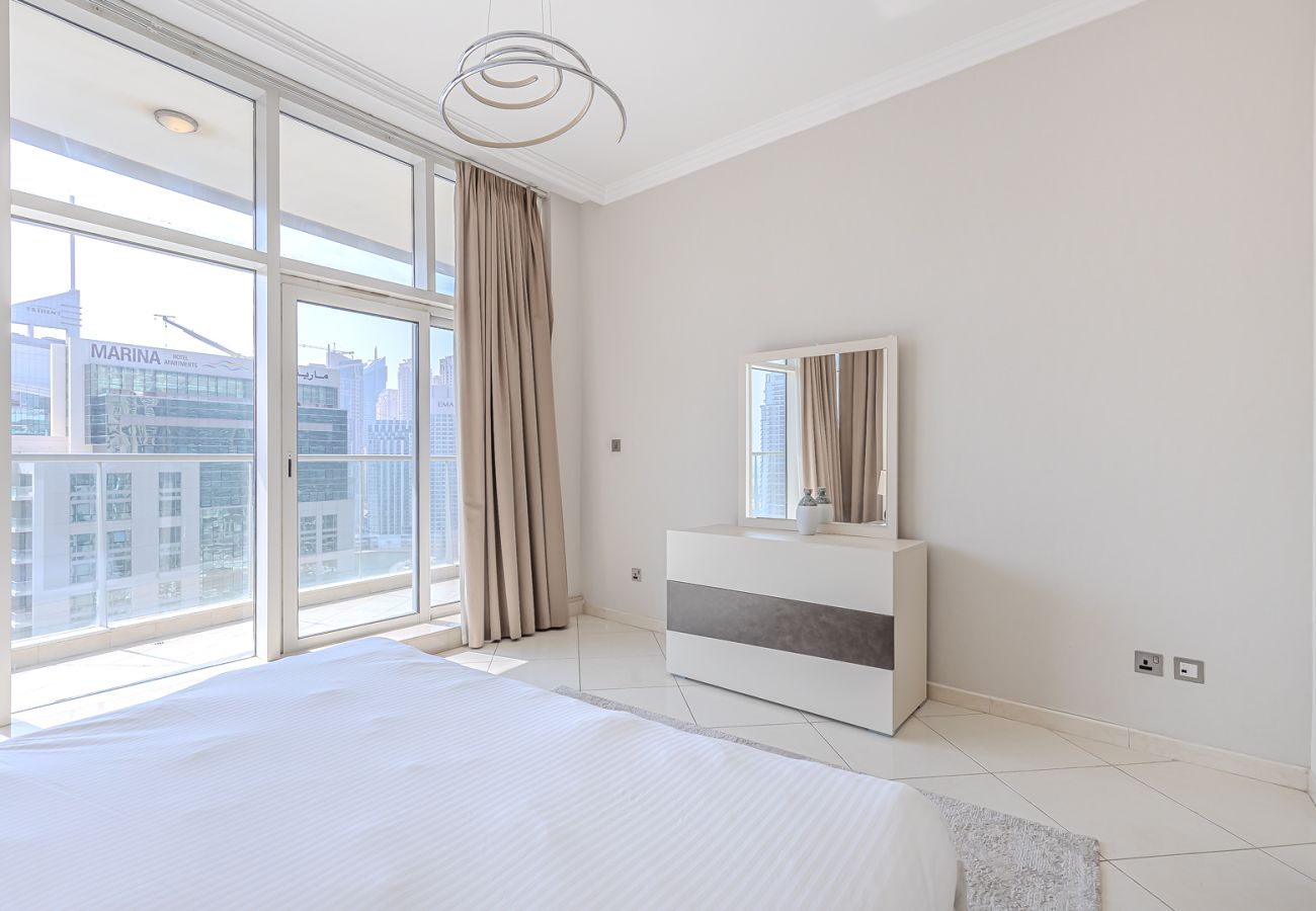 Apartment in Dubai - Spacious 3BDR Apartment in Marina with Office