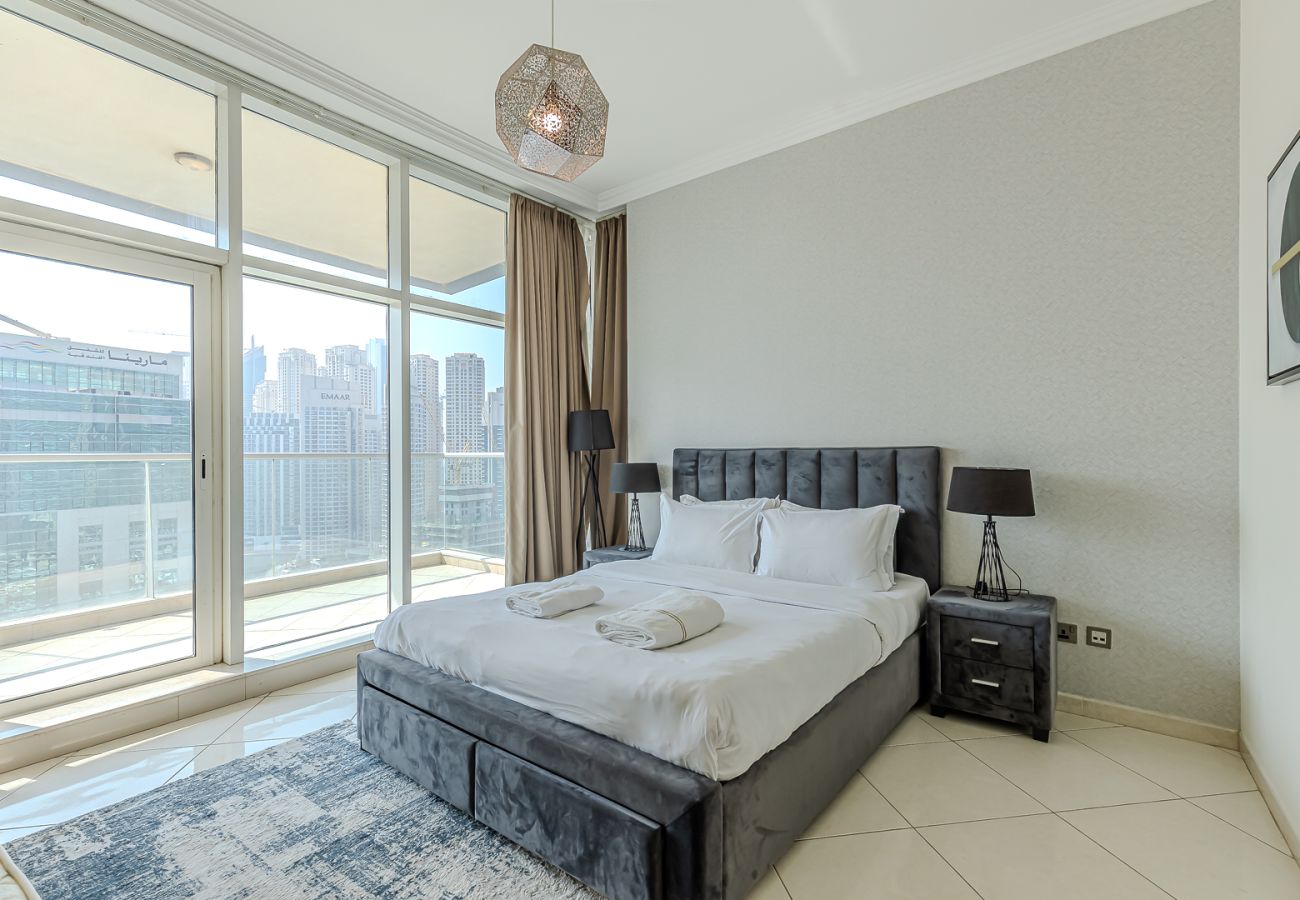 Apartment in Dubai - Spacious 3BDR Apartment in Marina with Office