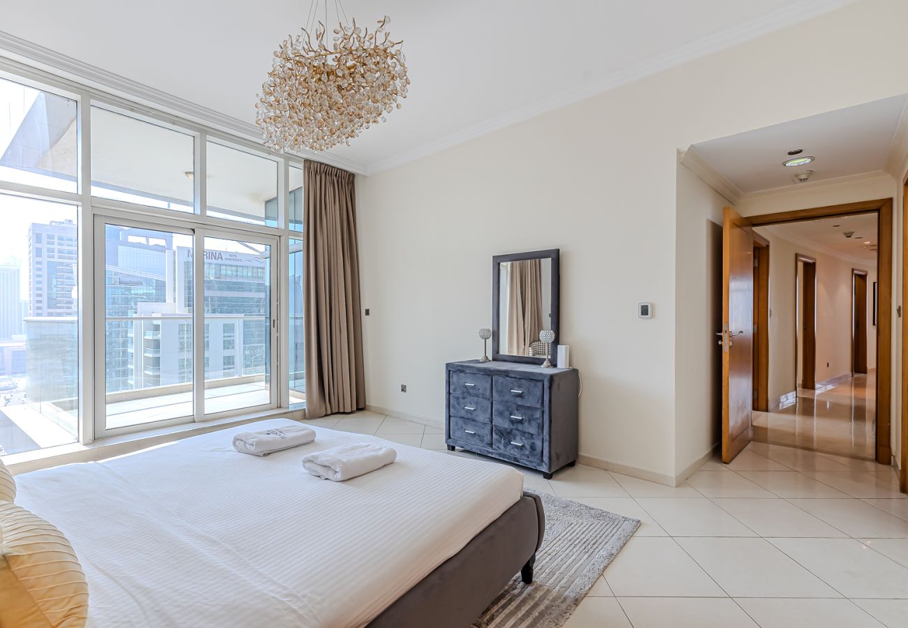 Apartment in Dubai - Spacious 3BDR Apartment in Marina with Office