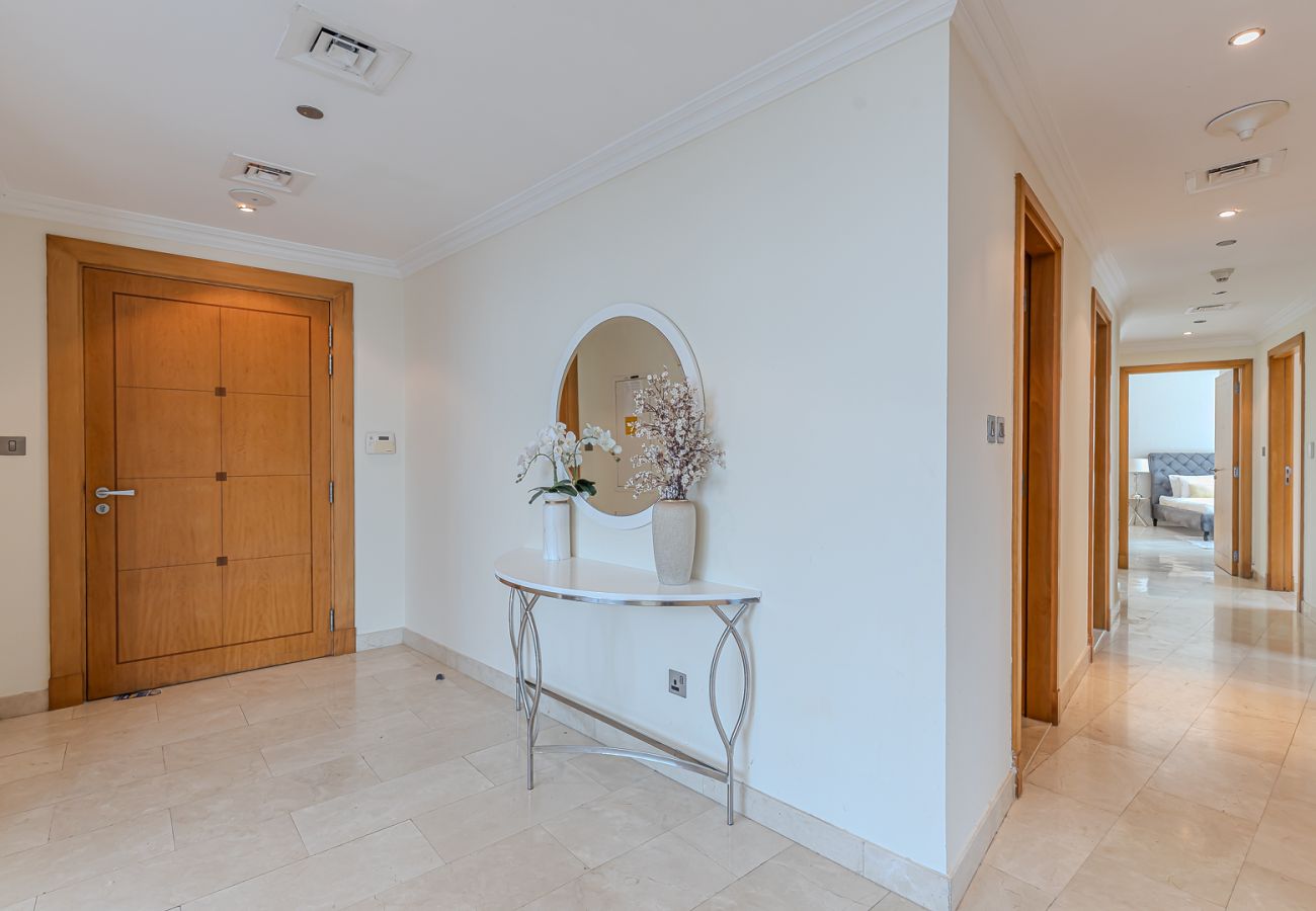 Apartment in Dubai - Spacious 3BDR Apartment in Marina with Office