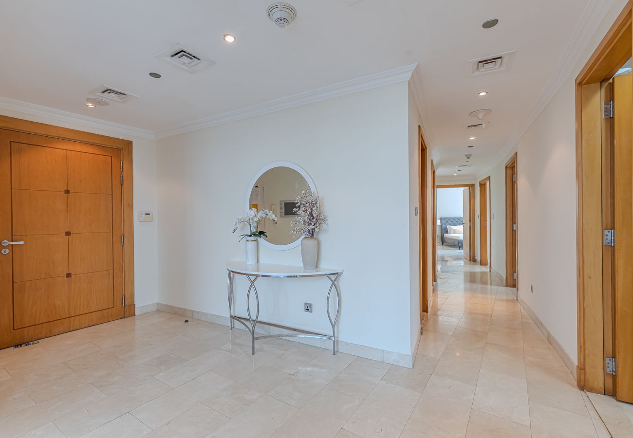 Apartment in Dubai - Spacious 3BDR Apartment in Marina with Office