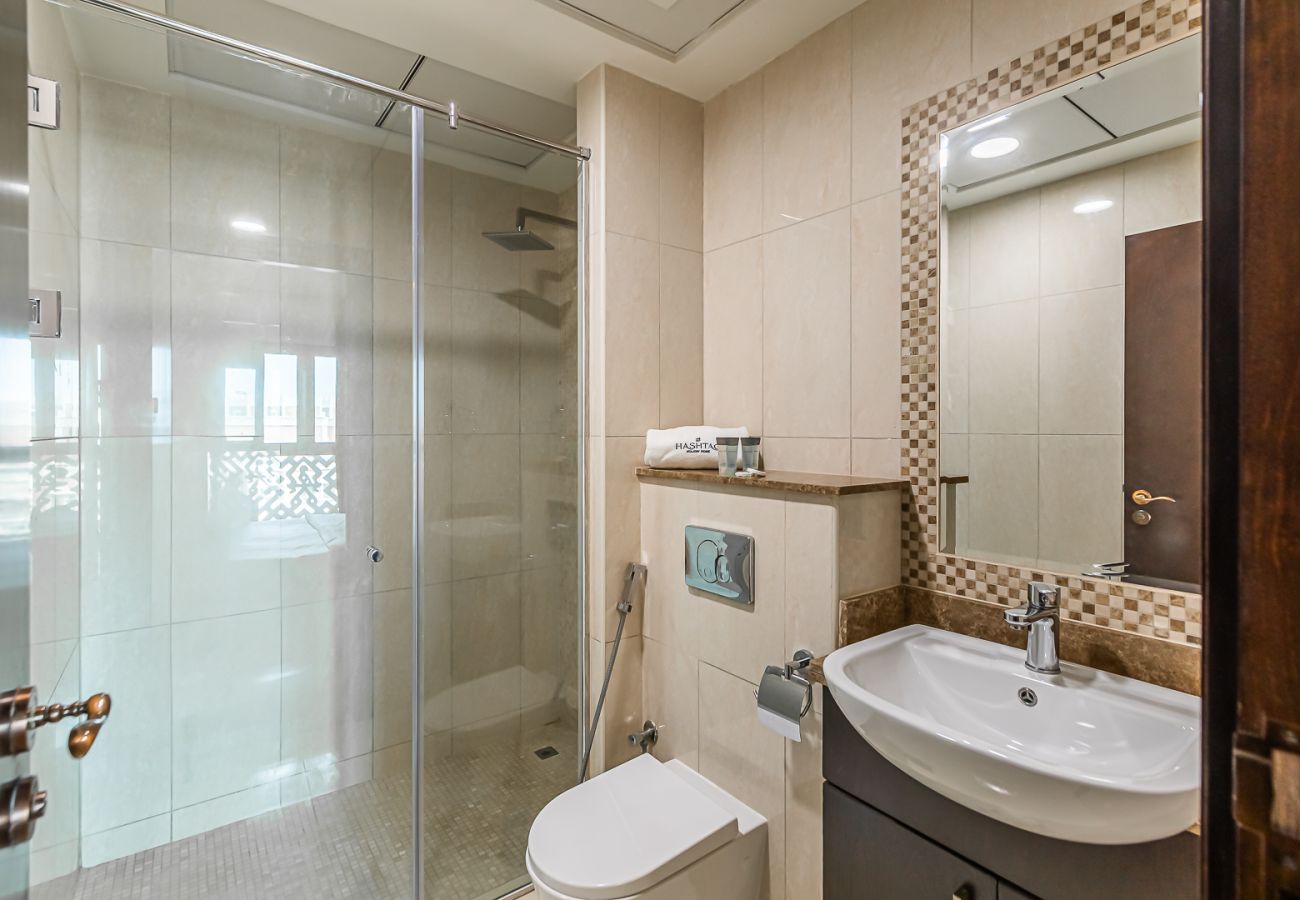 Apartment in Dubai - Renovated 3BDR in Palm Jumeirah