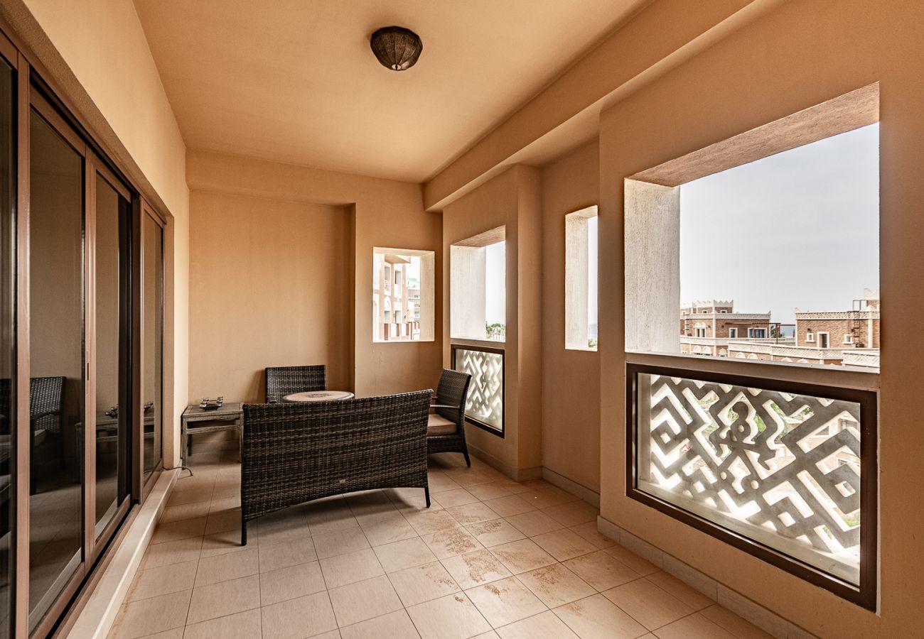 Apartment in Dubai - Renovated 3BDR in Palm Jumeirah