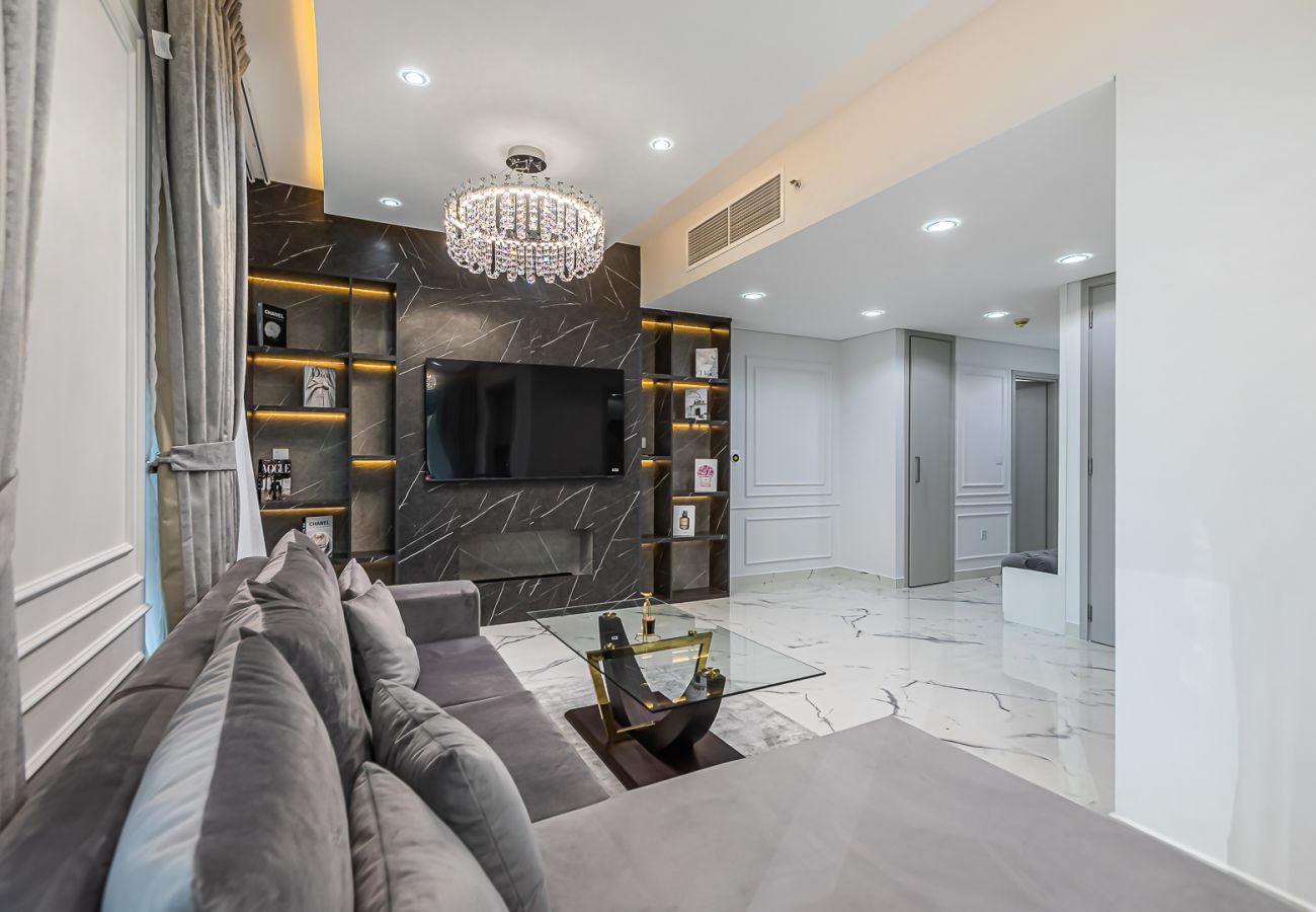 Apartment in Dubai - Chic & Functional 1-Bedroom Apartment in 29 Boulevard, Downtown Dubai
