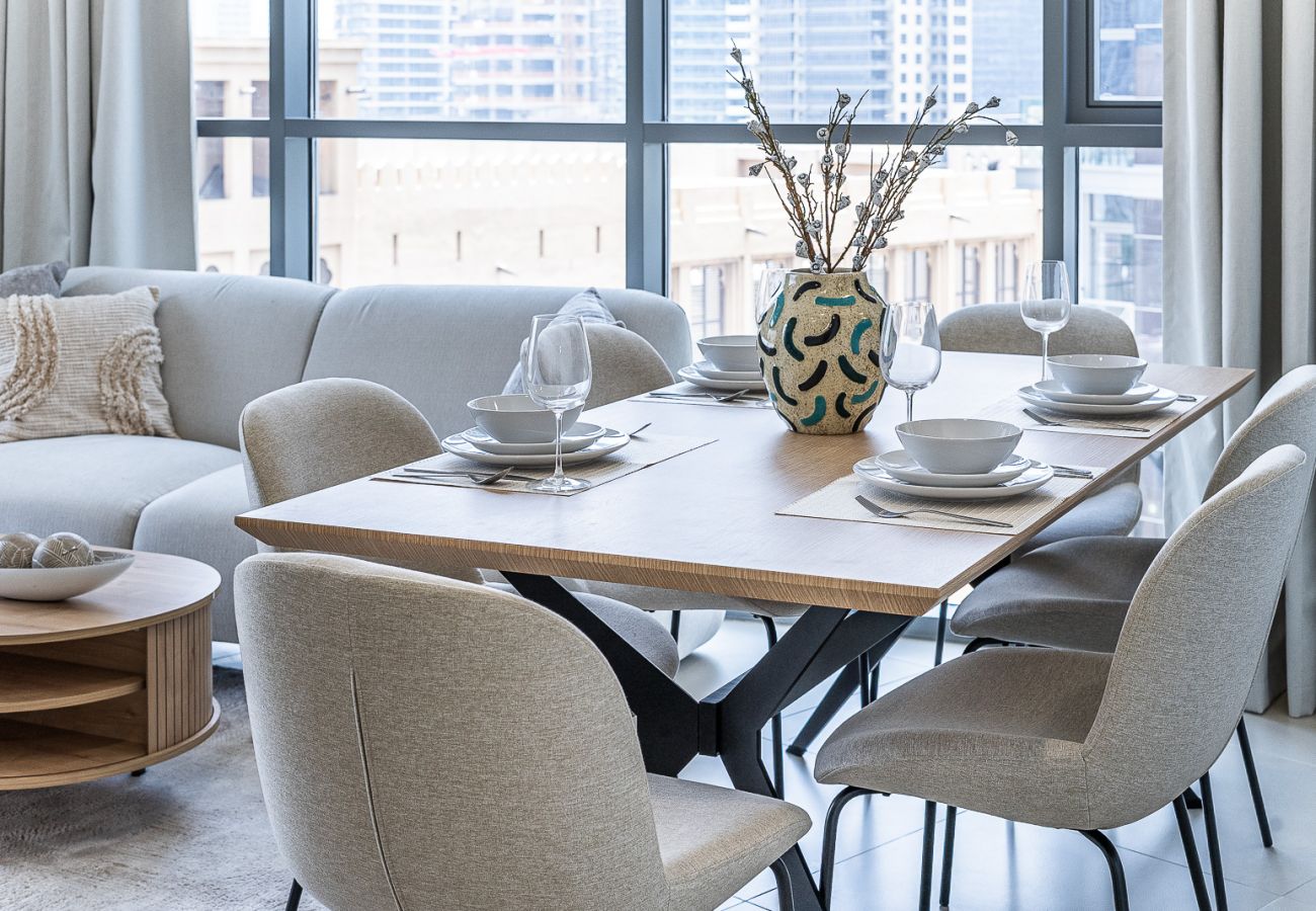 Apartment in Dubai - Burj Khalifa View I Modern Home I 2 Bedrooms 